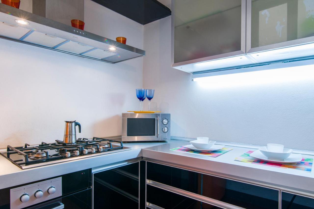 Della Scala Modern Apartment Florence Room photo